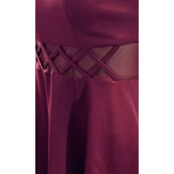 (6 for $25) My Michelle Fit & Flare Garnet Dress size 3 - Picture 5 of 7